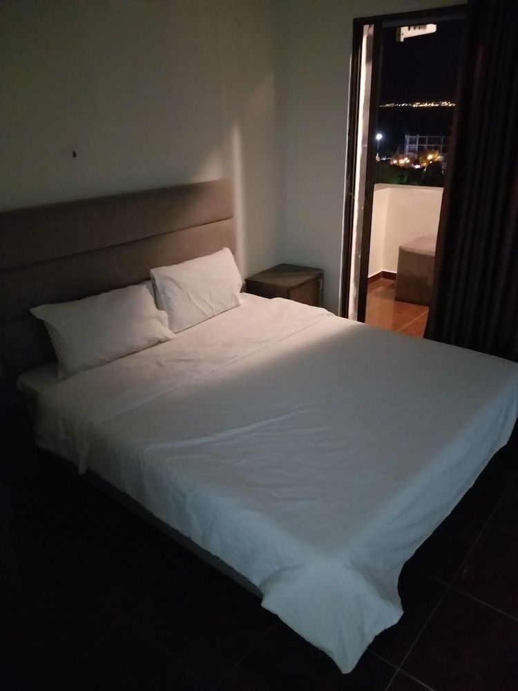 Suite (Studio)