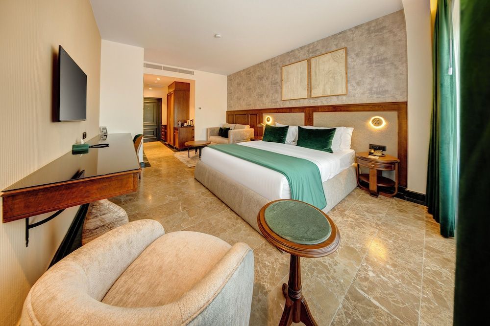 Bratus Hotel Aqaba Junior Suite