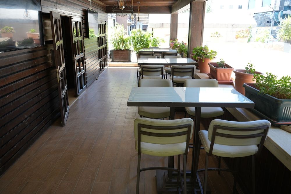 undefined Hisham Hotel Amman 8