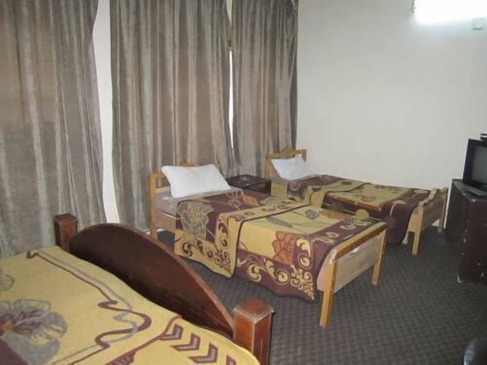 undefined Sultan Hotel 8