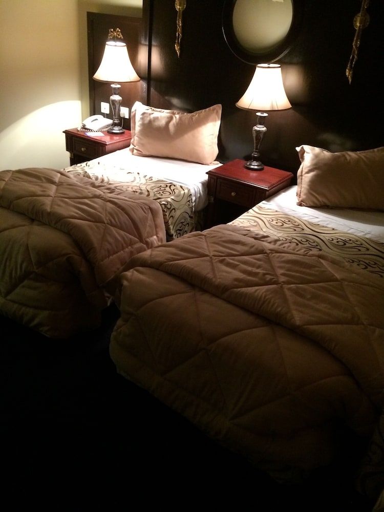 Acacia Hotel & Suites Royal Suite