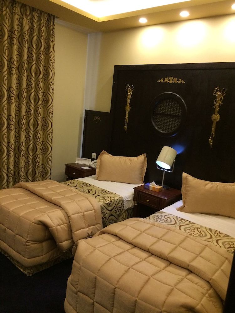 Acacia Hotel & Suites Junior Suite 2