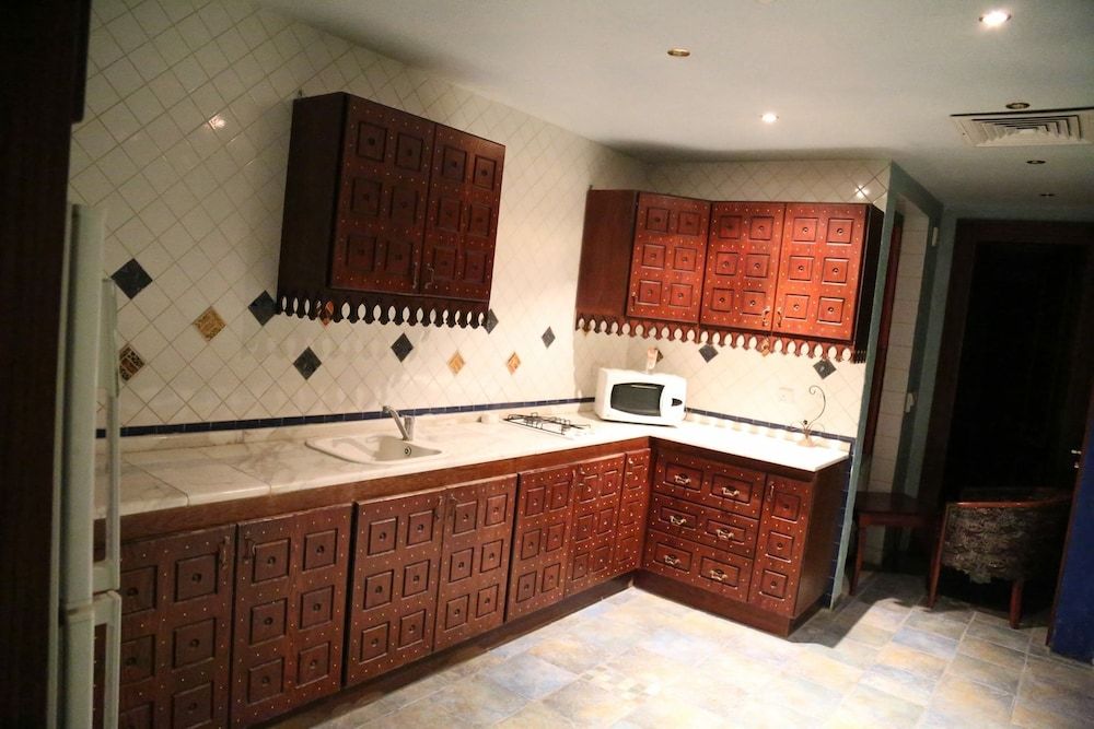 undefined Acacia Hotel & Suites 4