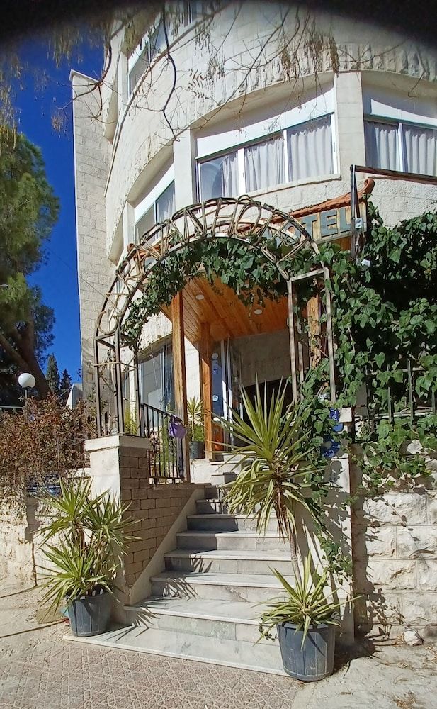 undefined Caravan Hotel 2