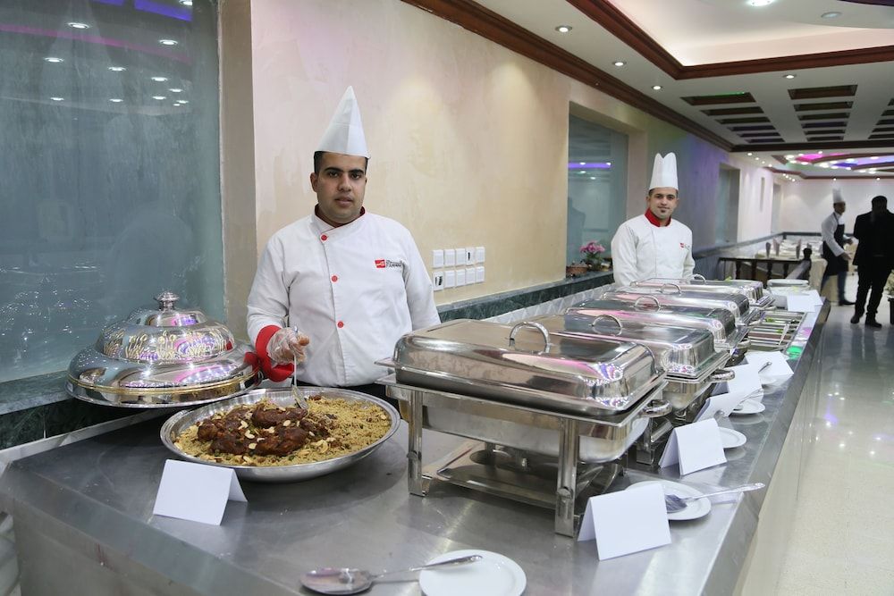 undefined Teeba Palace Hotel 8