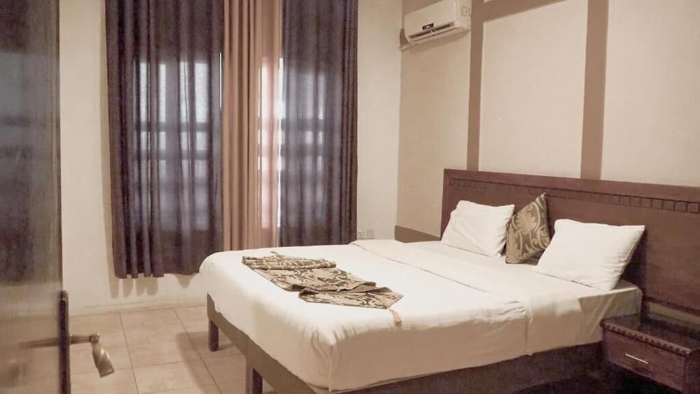 undefined Alfawanees Hotel Apartments 5