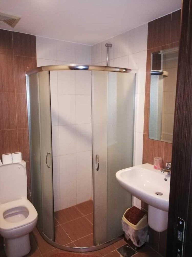 undefined 7 Days Hotel Suites 4