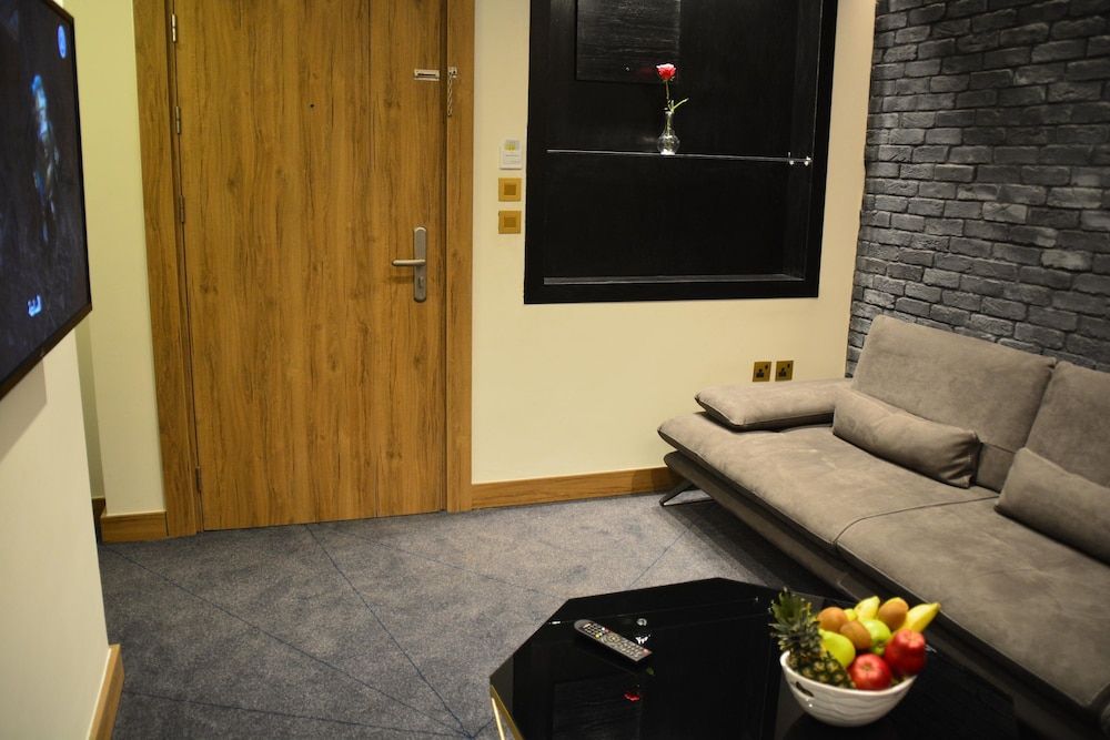 undefined Monarch Hotel Amman 8