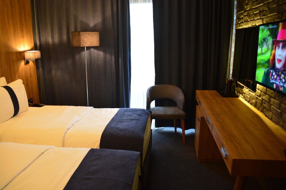 Monarch Hotel Amman Standard Room 13