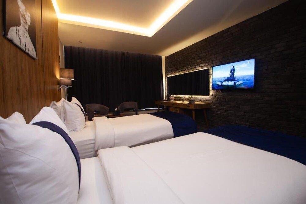 Monarch Hotel Amman Standard Room 12