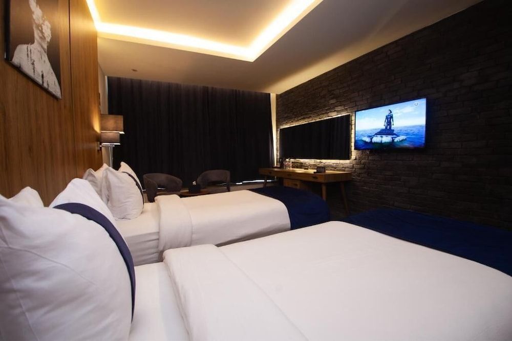 Monarch Hotel Amman Standard Room 12