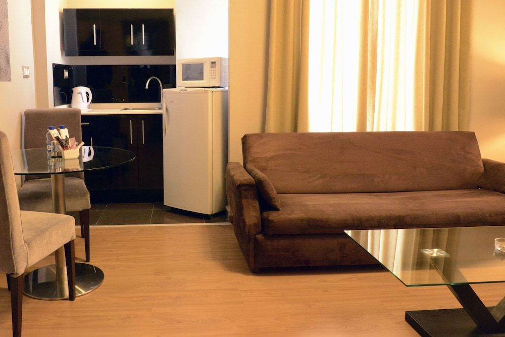 Crystal Suites Suite, 1 Bedroom 5