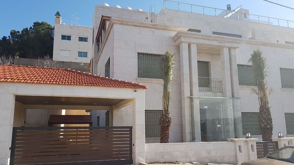 undefined 1 New Bedroom Apartment on Airport Road 4