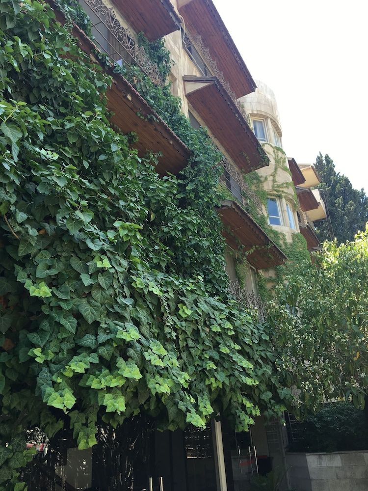 undefined Shepherd Hotel 2