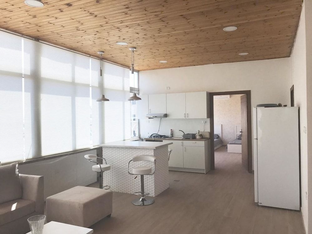 Marvelous Rooftop Deluxe Apartment 4