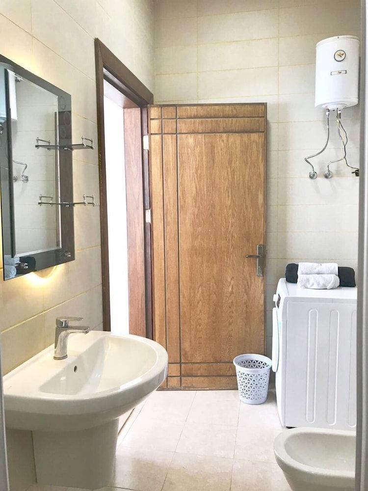 Marvelous Rooftop Deluxe Apartment 17