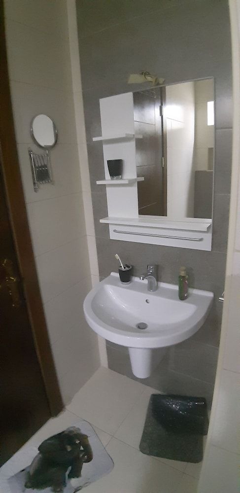 Marvelous Rooftop Apartment, 3 Bedrooms 23