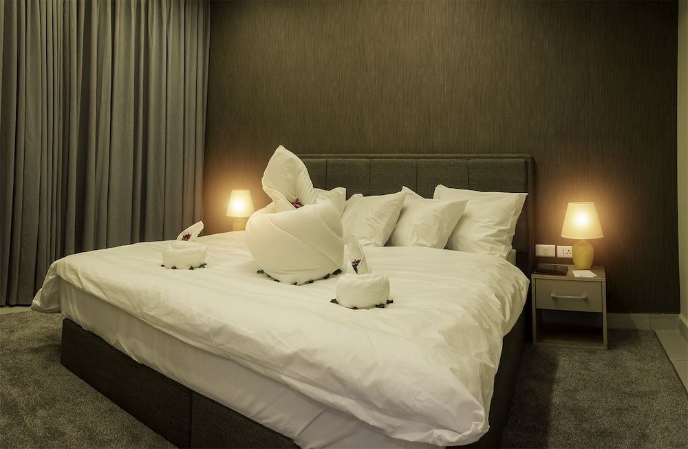 undefined Sahara Gulf Hotel and Apartments 8