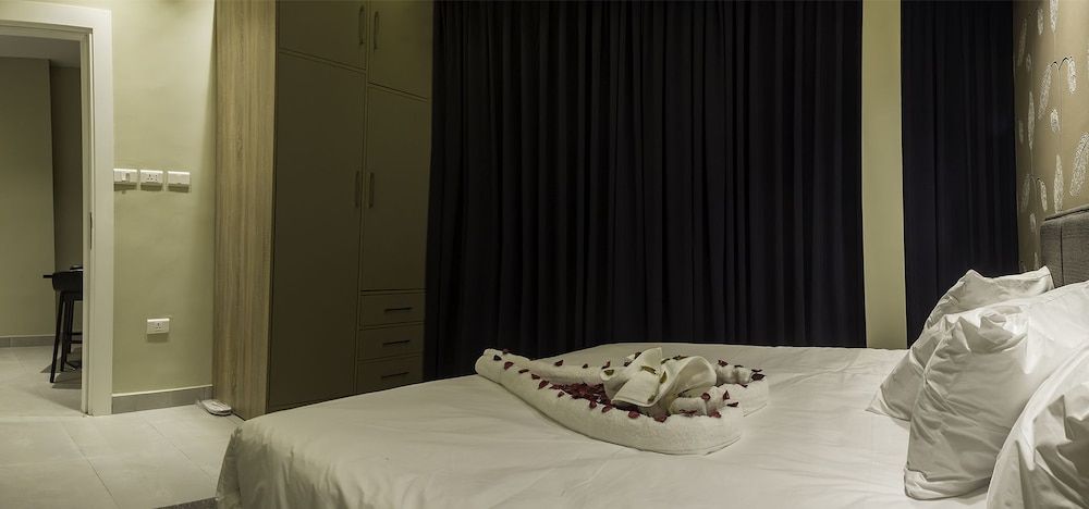 undefined Sahara Gulf Hotel and Apartments 7