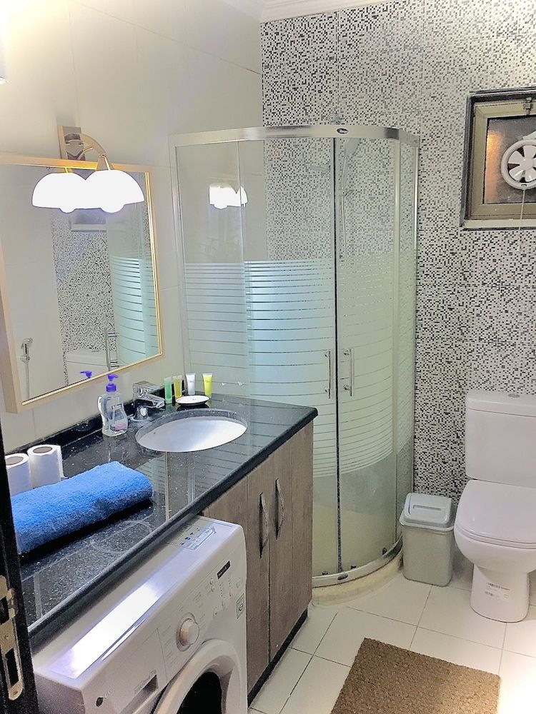 undefined The Royal Luxury Queen Terrace 1 3