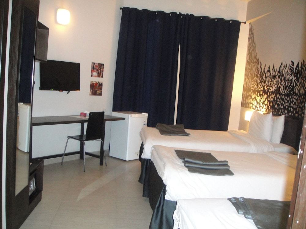 Art Hotel Downtown Standard Triple Room, 1 Bedroom 5