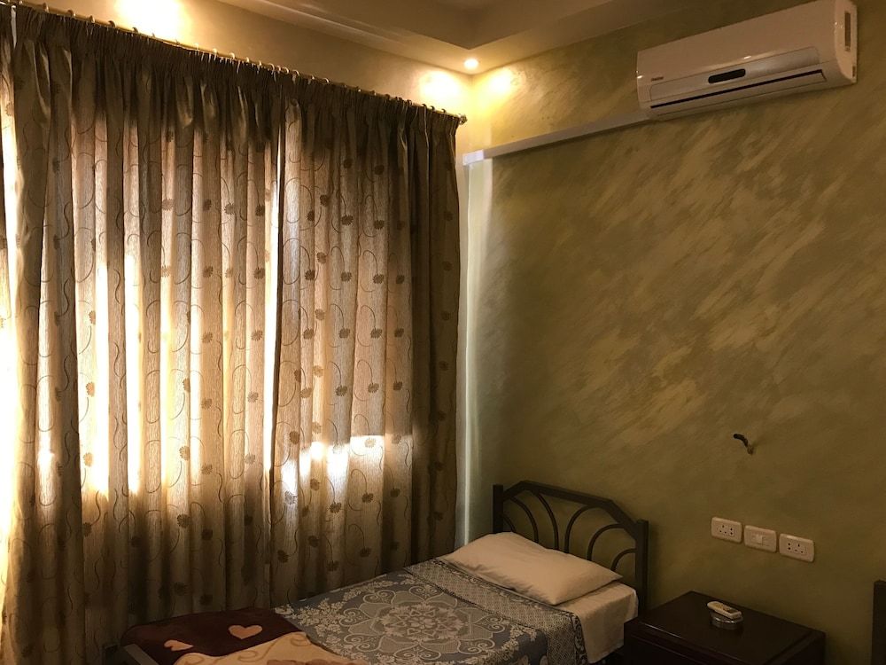 Shurooq Shams Hotel & Tours By Sunrise Double or Twin Room 4