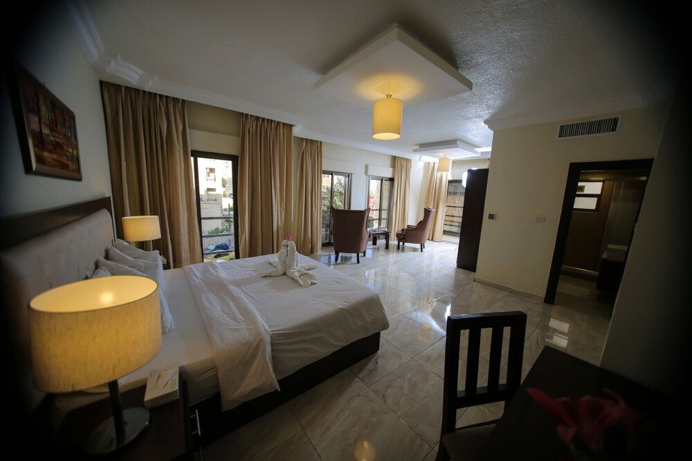 undefined Lancaster hotel apartments 7