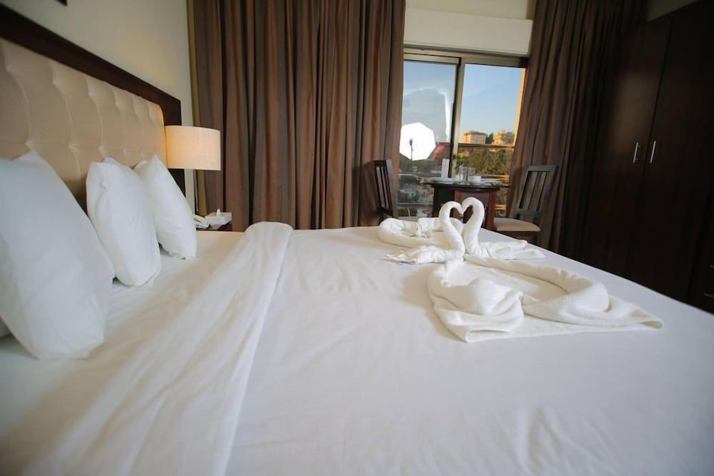 undefined Lancaster hotel apartments 10