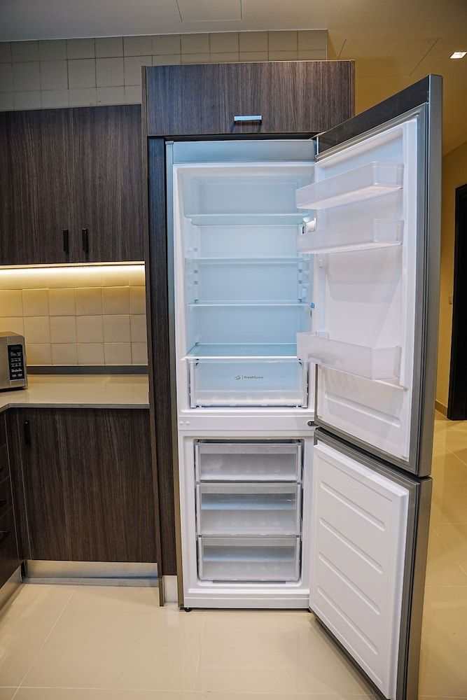 Mini-Refrigerator