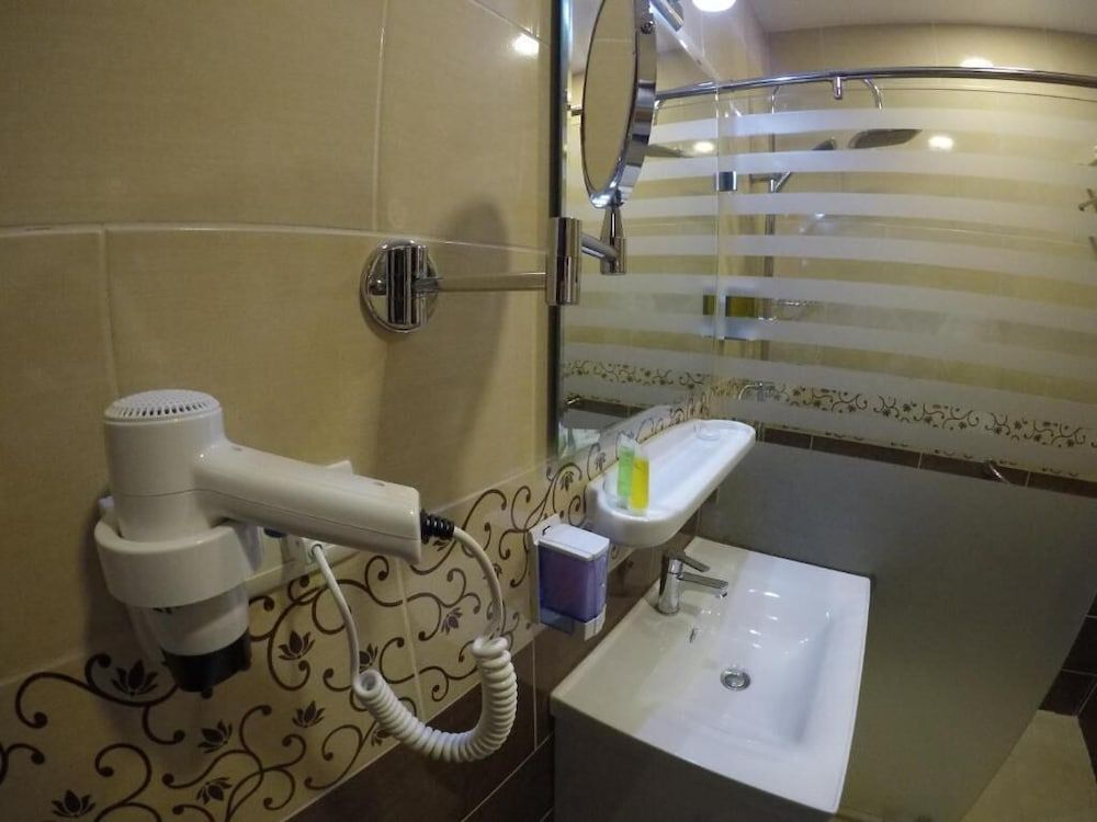 undefined Virginia Hotel Suites 10