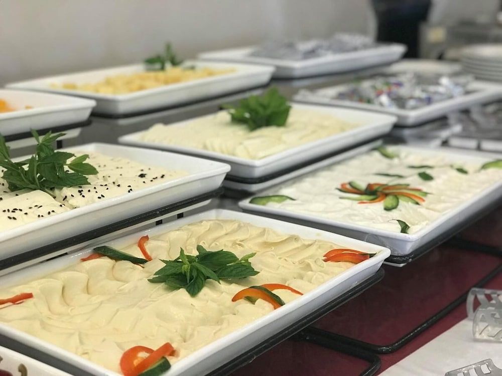 undefined Virginia Hotel Suites 3