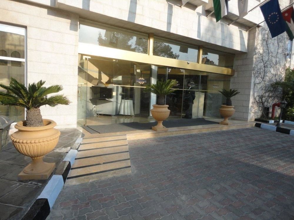 undefined Imperial Palace Hotel