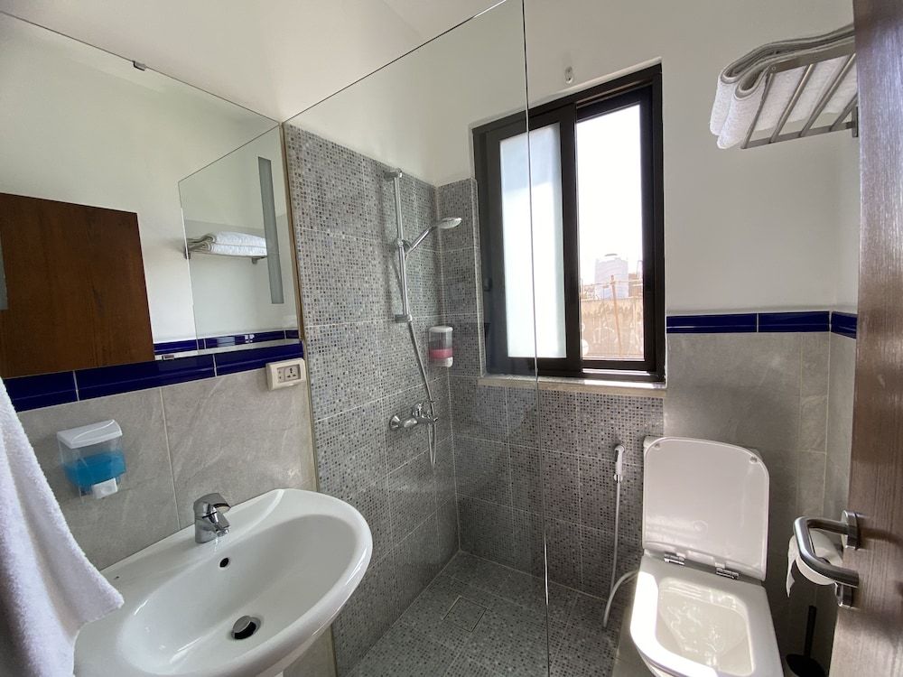 Lemon Tree Residence Basic Double Room 14