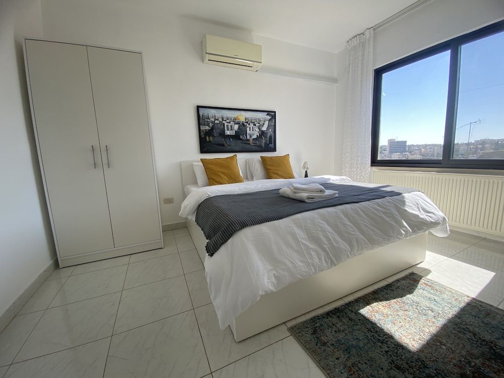 Lemon Tree Residence Basic Double Room 8