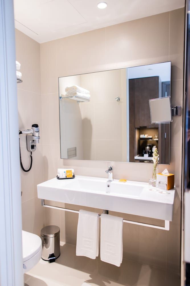 Centro Mada Amman By Rotana Room, 2 Twin Beds (Centro) 3