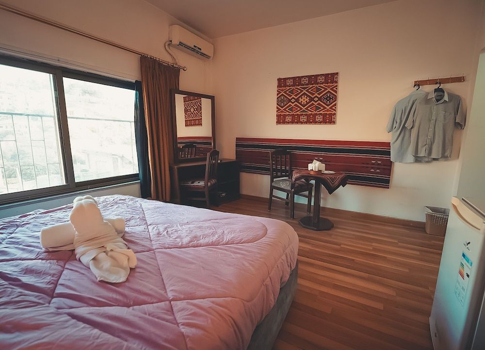 The Amman Pasha Hotel Deluxe Double/Twin Room with City View 20