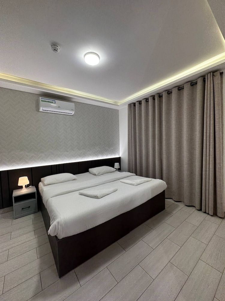 undefined Luxury Room Near Downtown 9