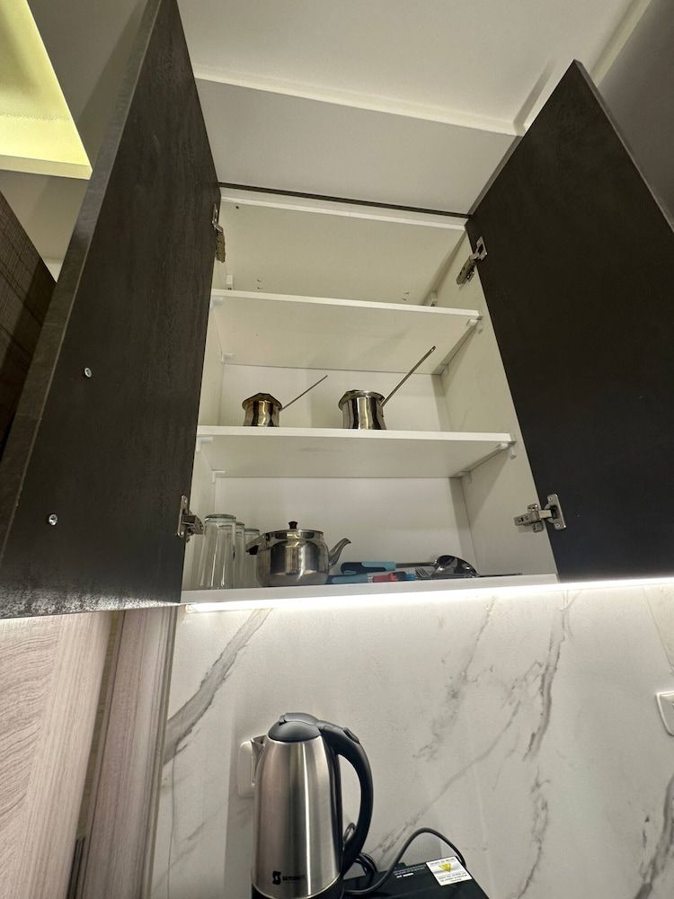 Luxury Room Near Downtown Apartment, 1 Bedroom, Accessible, Smoking 21