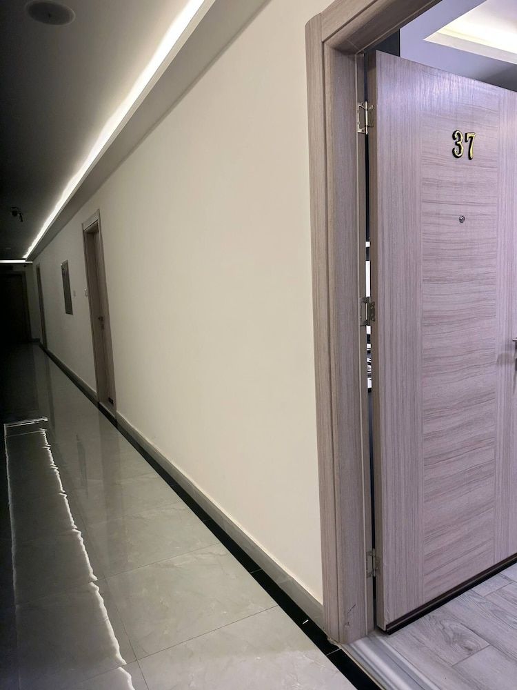 Privet Apartment 37 for Three Near Downtown Kh&sh Apartment, 1 Bedroom, Accessible, Smoking 15