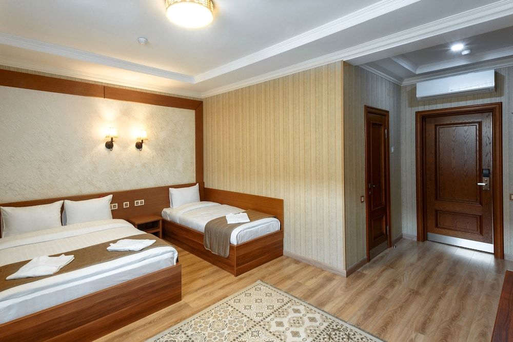 Sacvoyage Hotel Family Triple Room 3