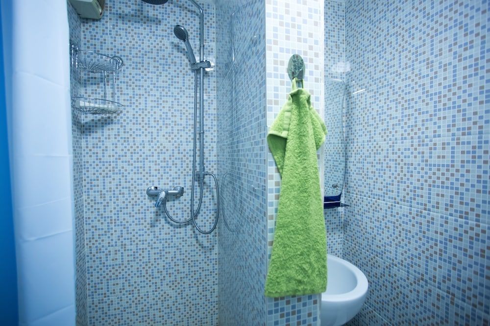 Hostel Eleon Bed in 4-Beds Male Dormitory Room 3