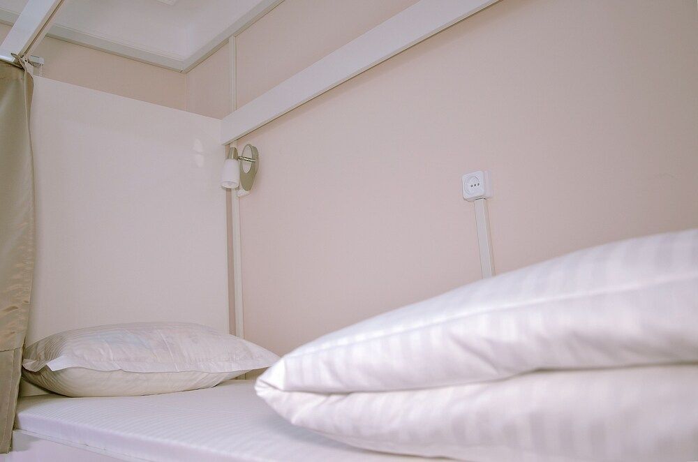 Alma Hostel Shared Dormitory, Men only (8 beds) 6