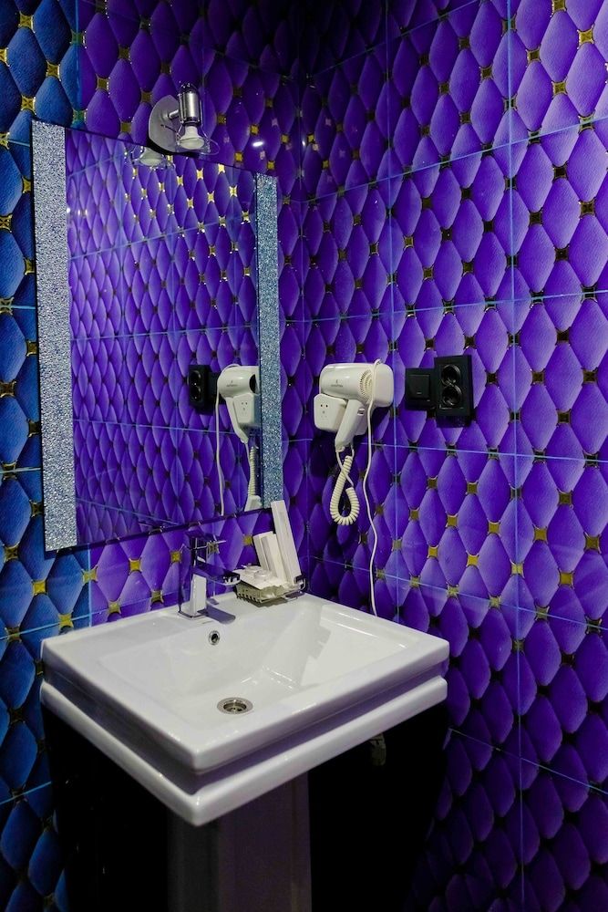 Grand Opera Hotel Standard Room, 1 King Bed 6