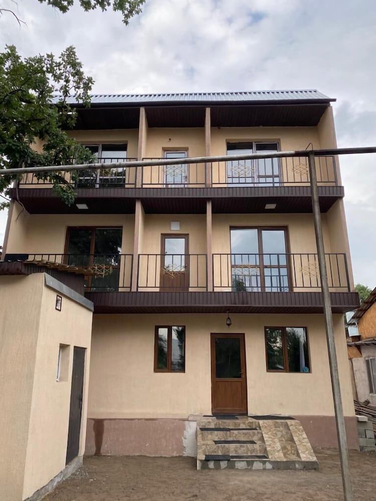 undefined Pana Inn 4