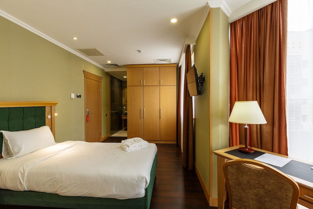 Shera Park Classic Twin Room 28
