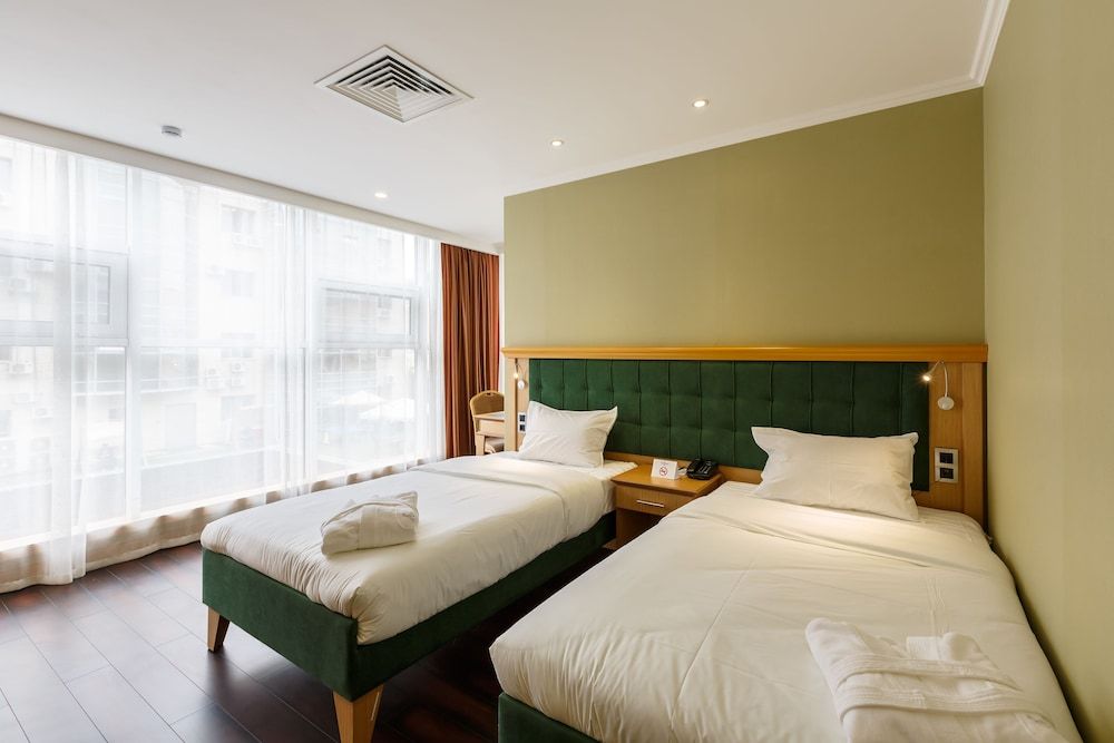 Shera Park Classic Twin Room 30