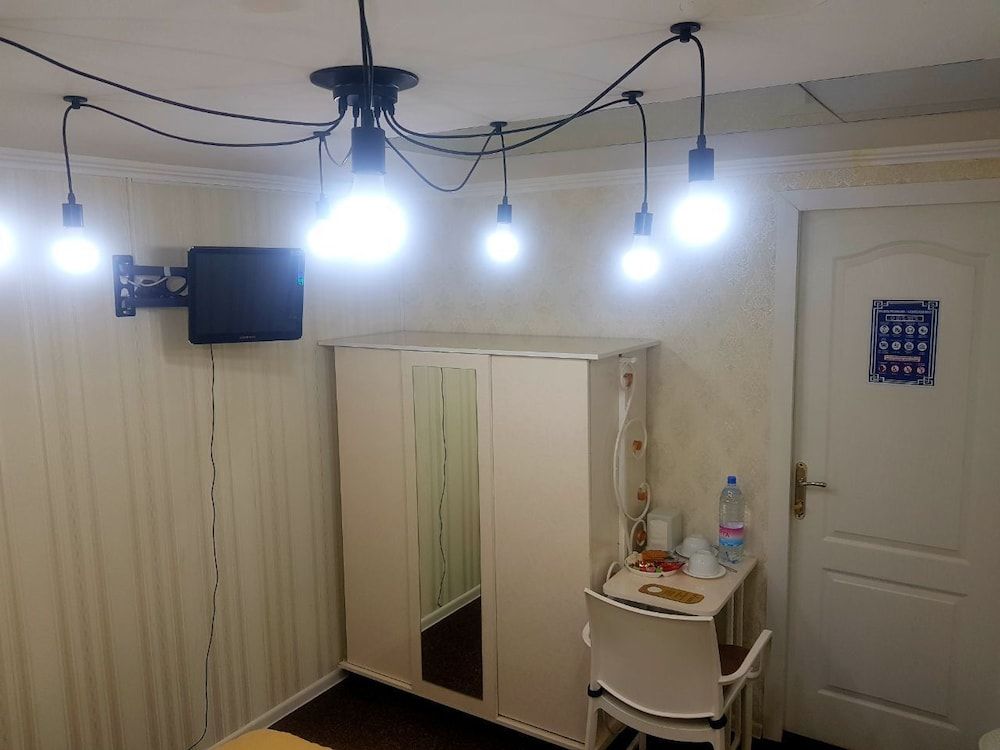 LES Hostel Almaty Economy Double Room