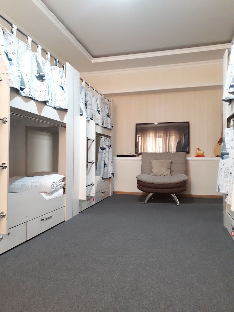 undefined World Travelers Hostel 4