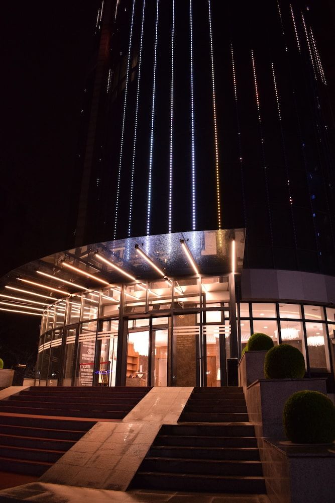 undefined Grand Mildom Hotel 5