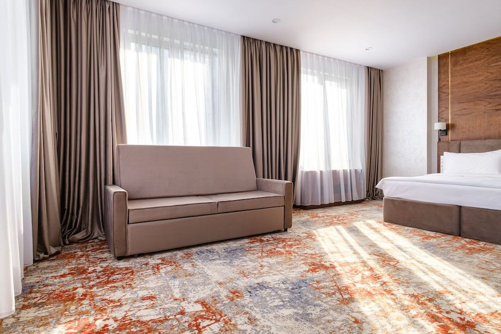 undefined Grand Mildom Hotel 8
